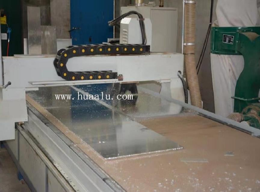aluminium-honeycomb-core-panels